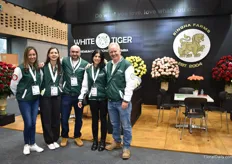 The team of Farm Direct. Premium growers of roses, carnations and hydrangeas in Colombia.